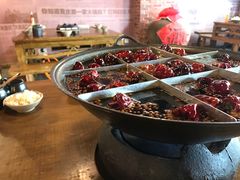 -白乐天毛肚火锅馆(南滨路店)