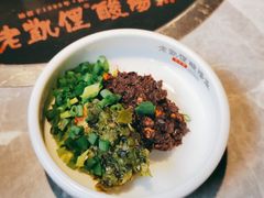 -野山舂·贵州现舂酸汤牛肉(民生路店)