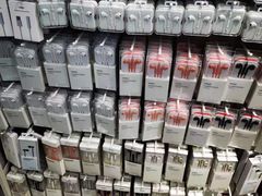 -名创优品(江南新地店)