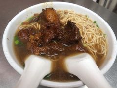 牛腩拼猪肠面-海幢瑞芳饮食店