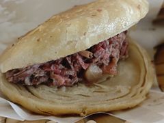 -闫家驴肉老店(华电一校店)