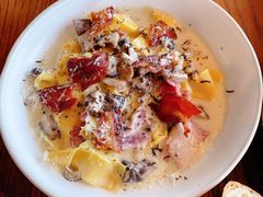 -ROAST coffee & eatery