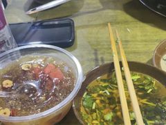 -黄潇洒老火锅(九眼桥宏济巷店)