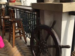-一米阳光咖啡店(百通尚风尚水店)