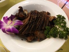 -山明水秀大饭店