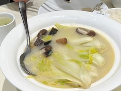 -万龙洲海鲜(大兴绿地缤纷城店)