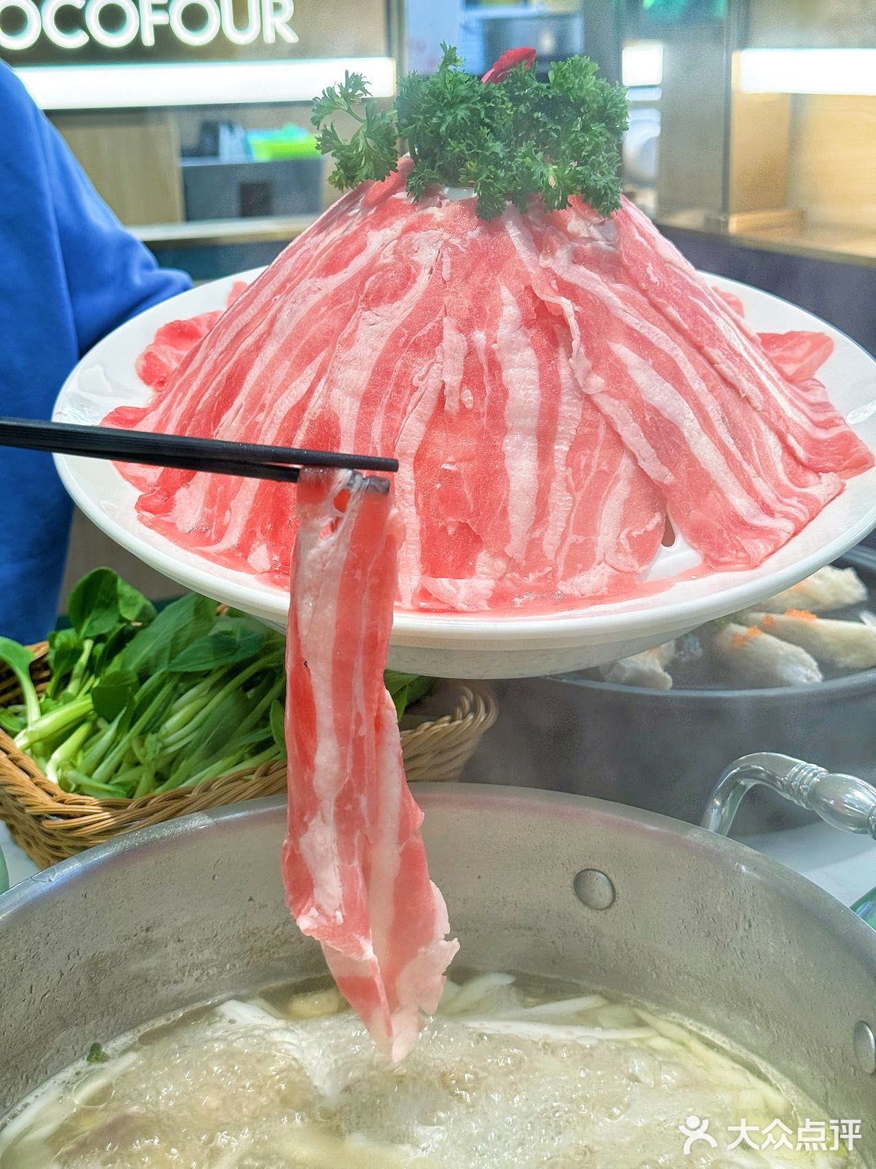 一口吃出海南的味道｜广州这家椰子鸡太好吃啦‼️