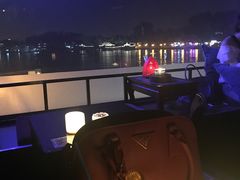 -东岸Cafe 爵士俱乐部