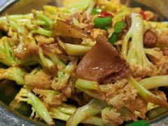 干锅有机花菜花菜-鑫小城故事·砂锅·排骨藕汤(兴业路店)