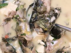 -丹江口渔村·湘味厨房(桃园店)