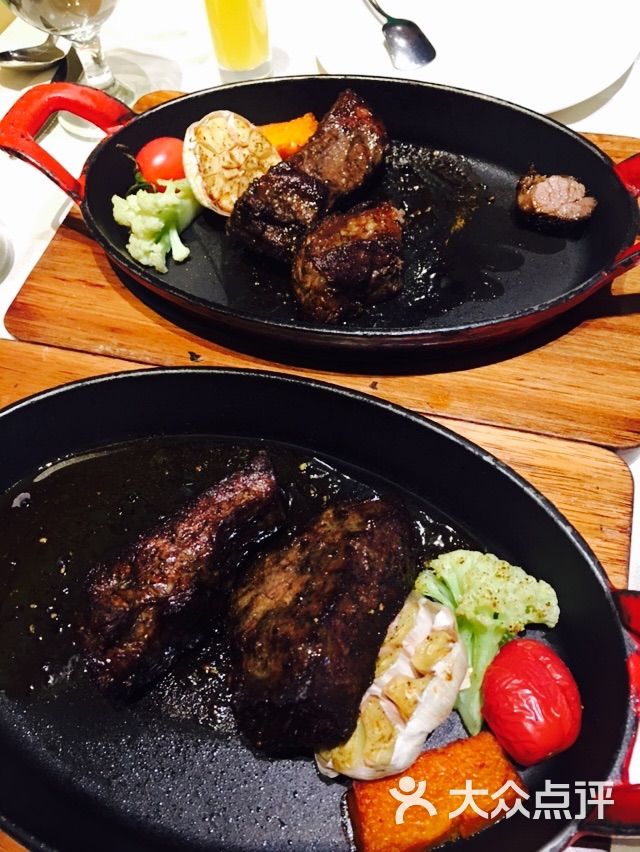 西堤厚牛排(北京五彩城店)的点评