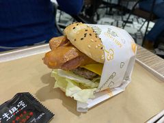 -牛纽塔·牛人堡(群众路店)