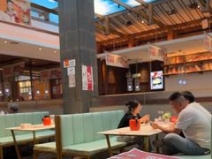 -阿瓦山寨·湘菜现炒·剁椒鱼头王(咸阳总店)