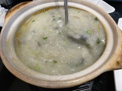 皮蛋瘦肉粥-高第街56号港式餐厅·精选(世茂广场宽厚里大明湖店)