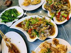 -覃记海鲜美食餐厅