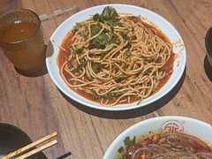 -万记麻辣烫国展总店