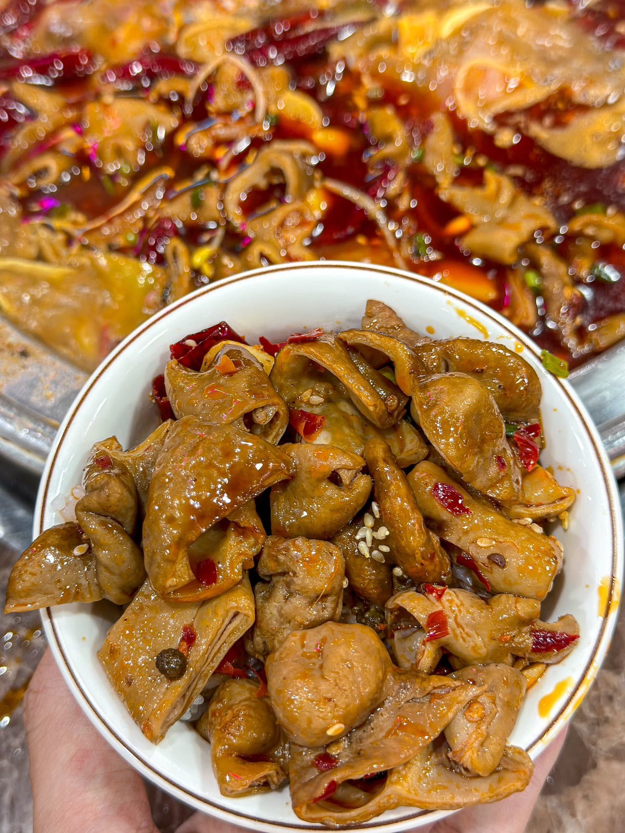 是好吃不腻的红油肥肠,快来!