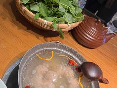 泉水肉丸嫩菜苗-吃饭皇帝大(合生汇店)