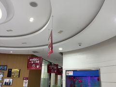 -雅悦齿科(顾村公园店)