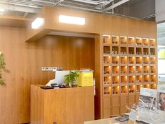 -无奔眼镜·蔡司·依视路授权店(马家堡店)