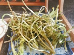 -有一锅·野生菌黑山羊腊排骨火锅(古城北门店)