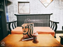 -星巴克(南宁民歌湖店)