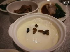 生磨杏仁豆腐-天伦王朝酒店·盛华瑄餐厅