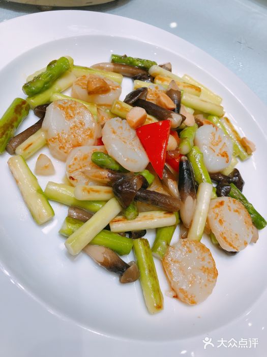东富酒家(嘉里中心店)高山芦笋炒澳带图片