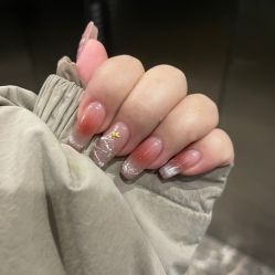 -UGIRL有个美甲