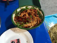 -马路边边麻辣烫(世纪金源店)