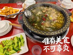 -符缸酸菜鸡(华阳店)