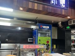 -亮亮面馆(经六路店)