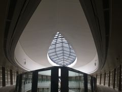 -上海滴水湖皇冠假日酒店