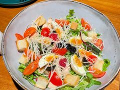 老教堂色拉-JINNS锦时 steak&pizza(浸信会礼拜堂旧址店)