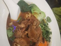 -贯一台湾牛肉面(八一七中路店)