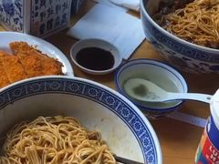 -沪西老弄堂面馆(定西路店)