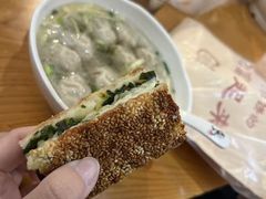 -梦花街馄饨店(中华苑店)
