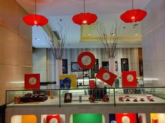 -深圳富苑皇冠假日套房酒店