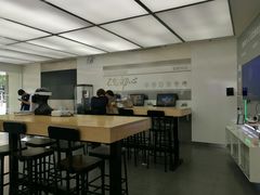 -华为授权体验店(万航渡路)