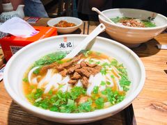 -湘人龙记老长沙米粉(鸟巢店)