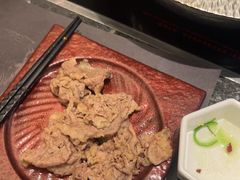 -牛YO寿喜烧·铁板烧和牛火锅自助(市府恒隆店)