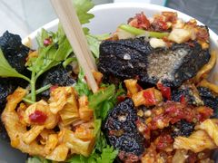 -黑色经典臭豆腐·湖南特产(坡子街特产局店)