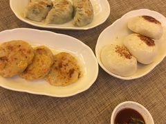 韭菜煎肉饺-晋江荣誉国际酒店·港誉茶餐厅