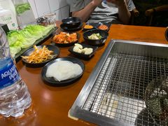 -肉甲韩国木炭烤肉(新壹街1店)