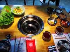 -老炉家木炭烤肉(长江国际店)