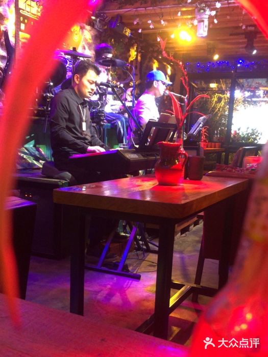 在路上酒吧(大理古城店)图片
