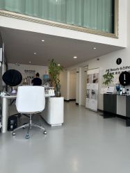 -JNK皮肤管理中心