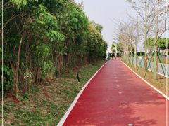 -万绿园