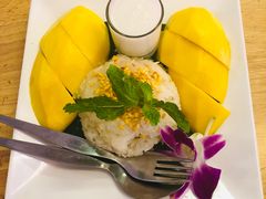 -J Daeng Seafood