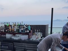 -瑰丽酒店·海吧·天际下午茶·现场DJ·天台酒吧